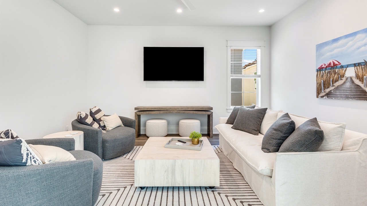Photo of Livingroom in Four Mile Village