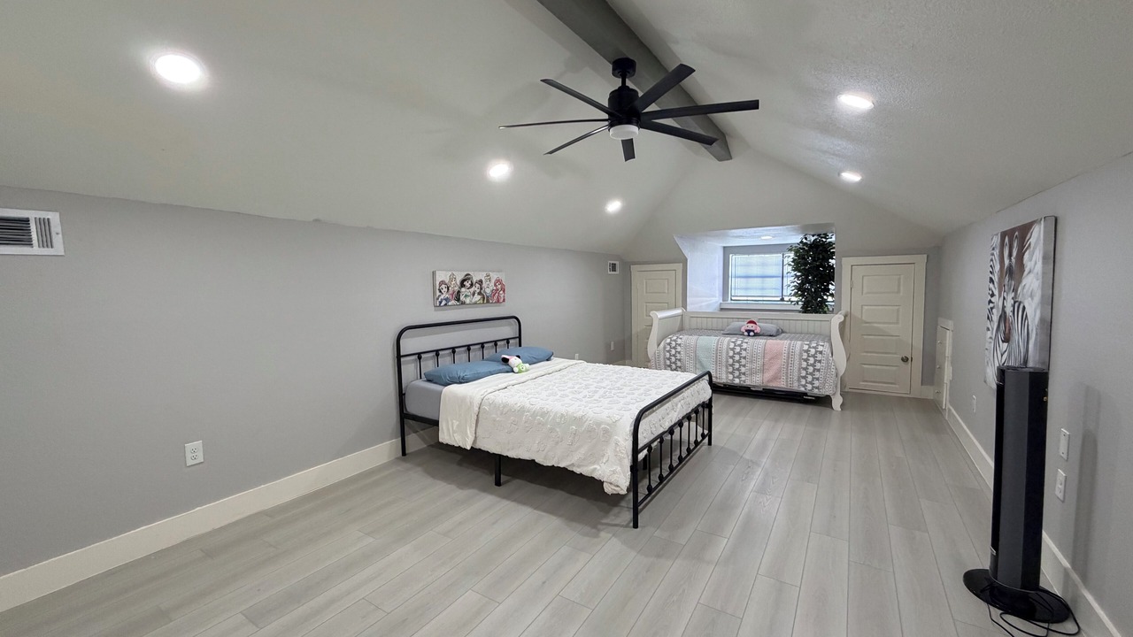 Photo of Bedroom in West Livingston