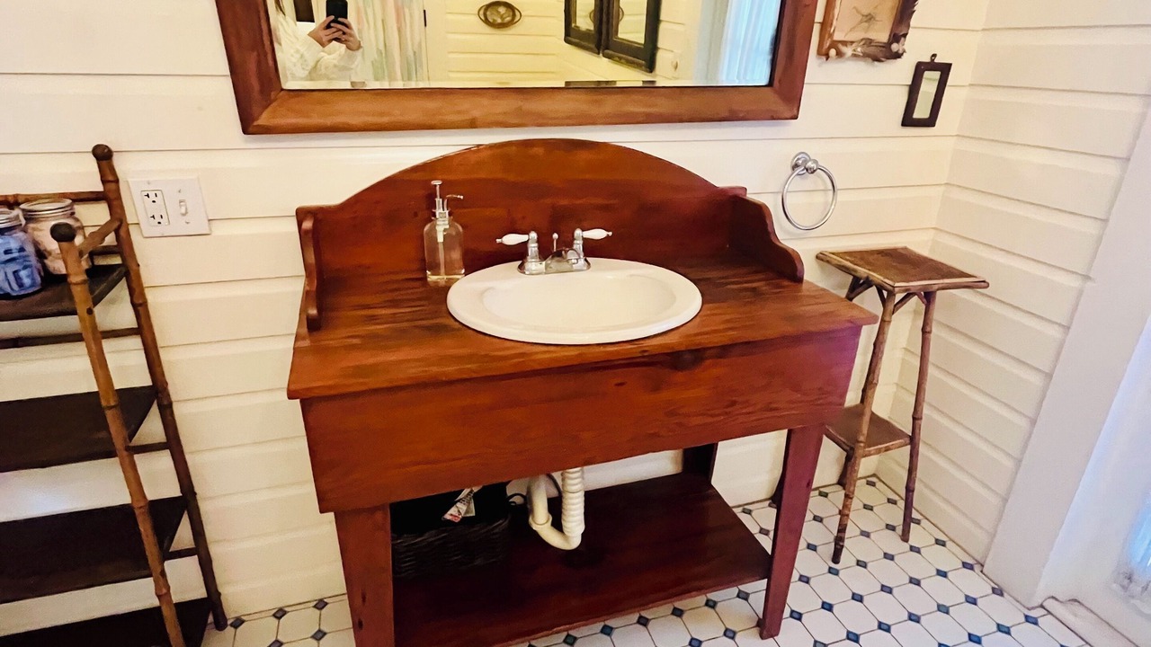 Photo of Bathroom in Historic Downtown Apalachicola