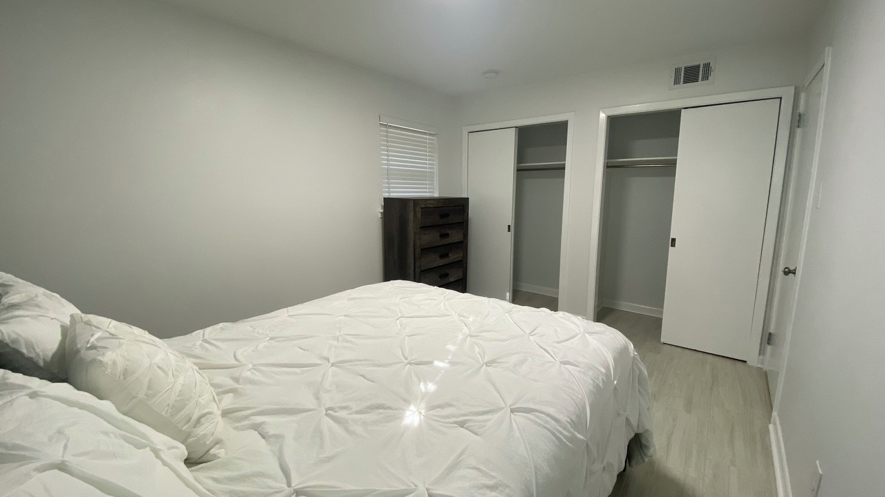 Photo of Bedroom in Kenner - Louis Armstrong International Airport