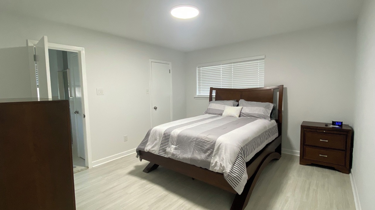 Photo of Bedroom in Kenner - Louis Armstrong International Airport