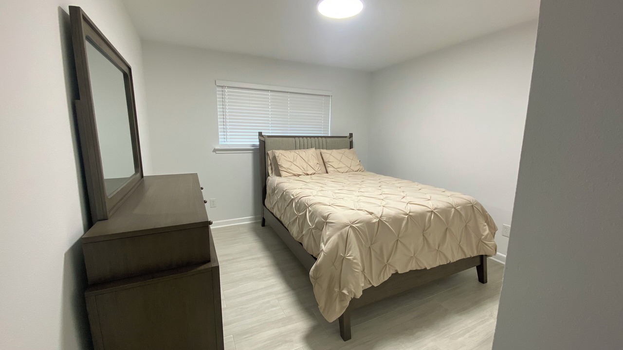 Photo of Bedroom in Kenner - Louis Armstrong International Airport