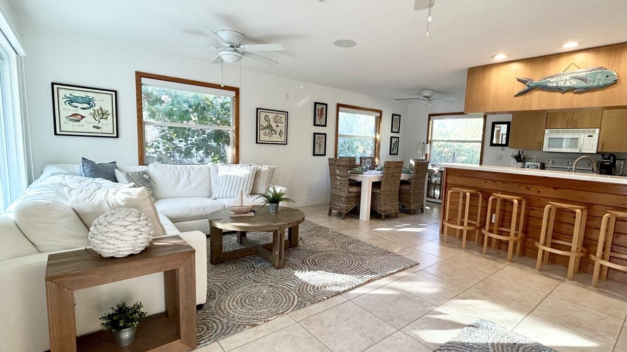 Photo of Livingroom in North Captiva