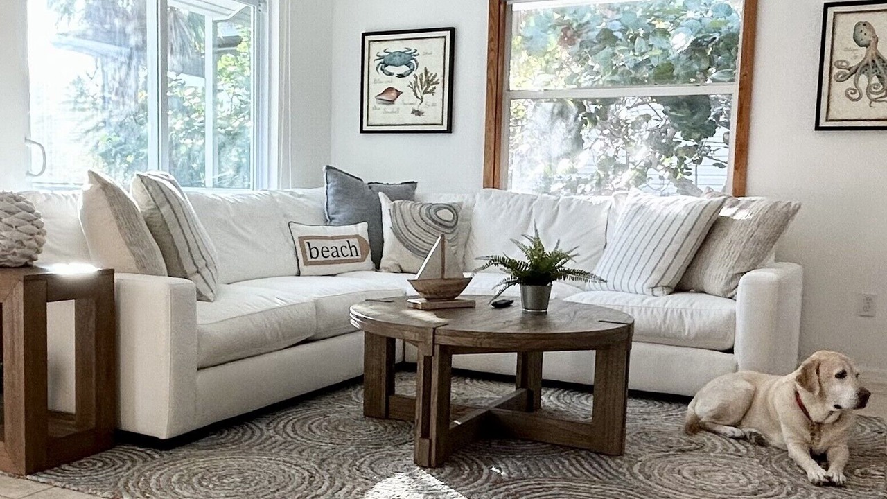 Photo of Livingroom in North Captiva