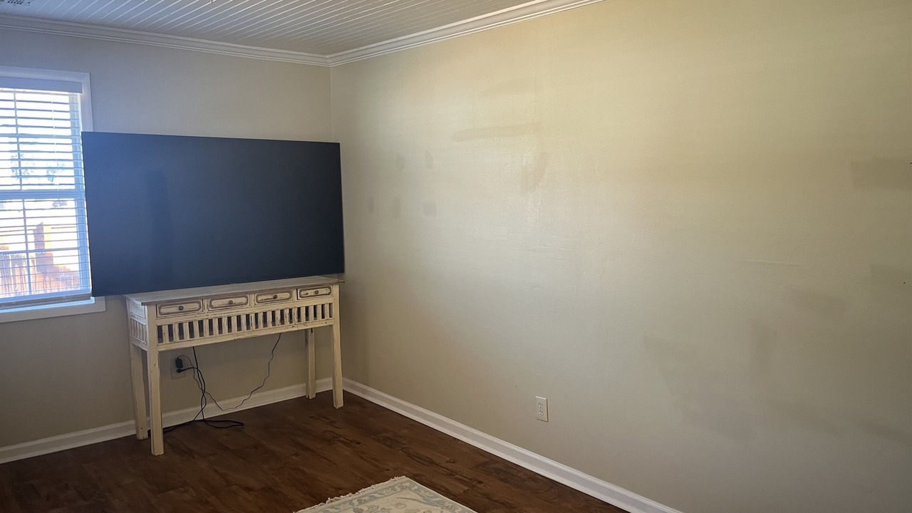 Photo of Livingroom in Ensley