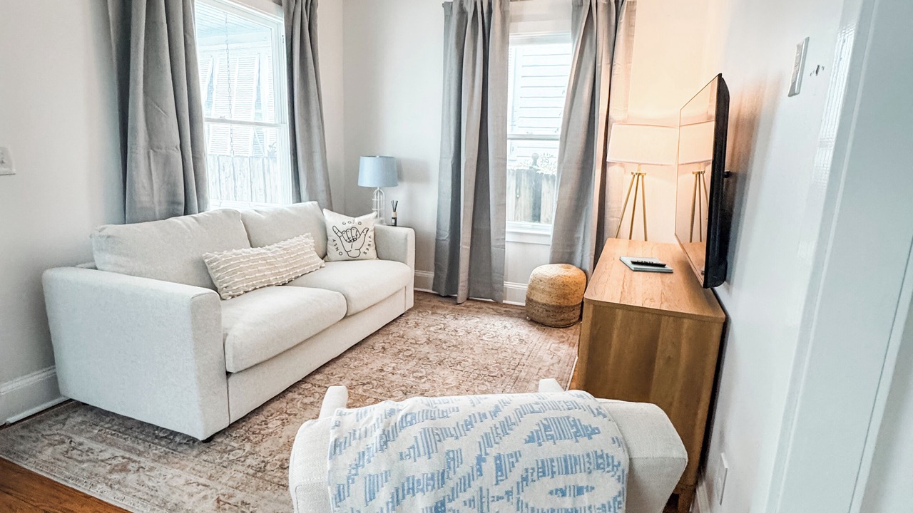 Photo of Livingroom in Downtown Historic District