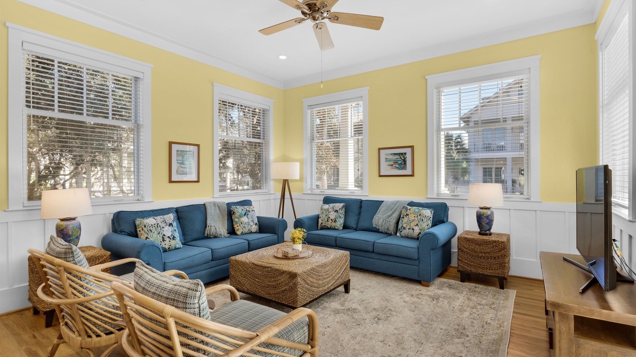 Photo of Livingroom in Sunnyside