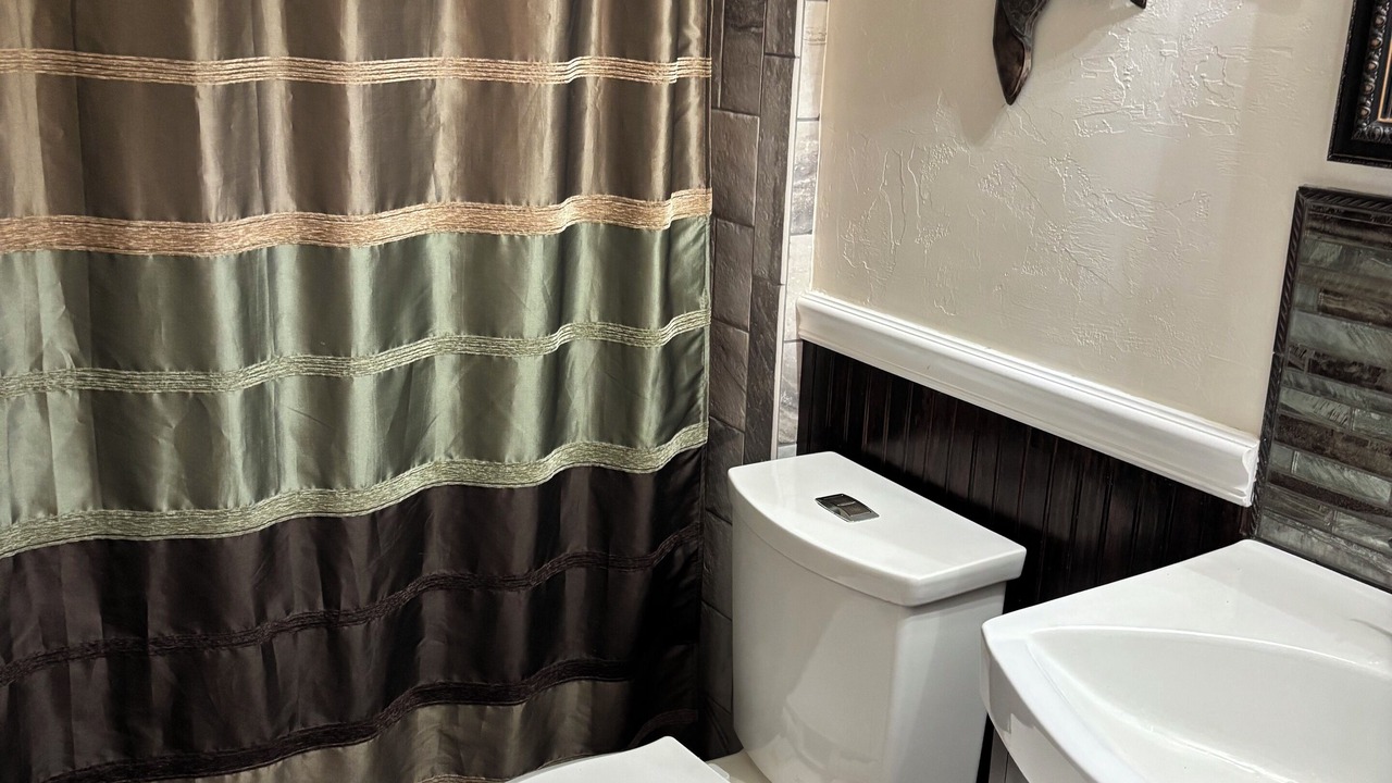 Photo of Bathroom in Goodland