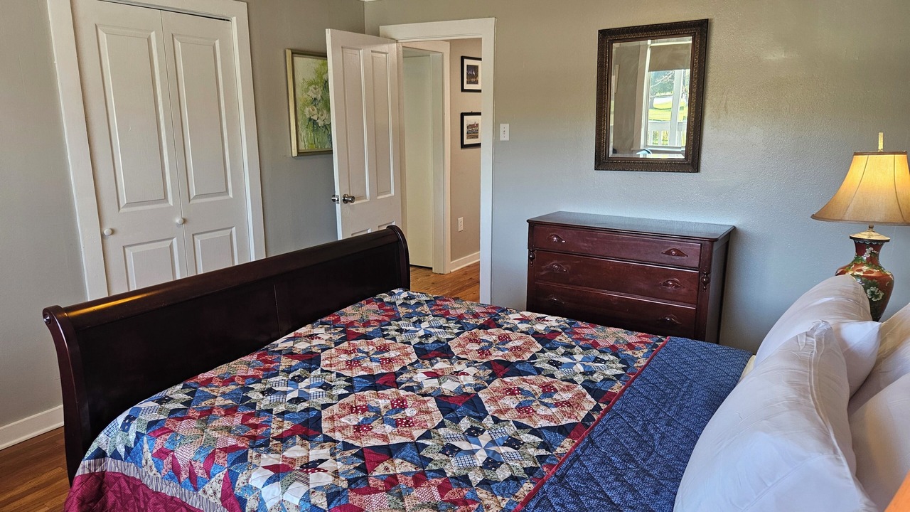 Photo of Bedroom in Washington Square