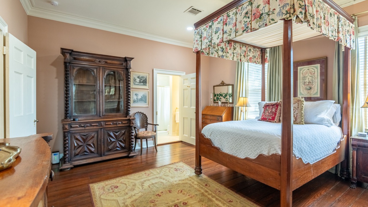 Photo of Bedroom in Natchez