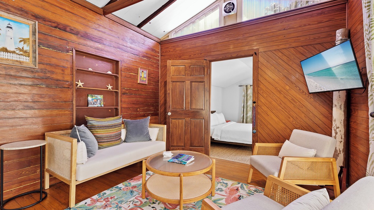 Photo of Bedroom in Uptown - Upper Duval