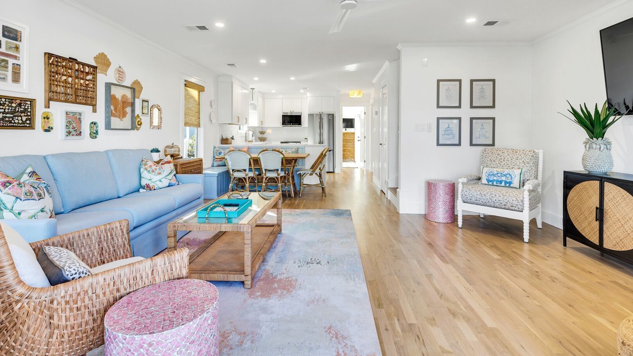 Photo of Livingroom in Gulf Place