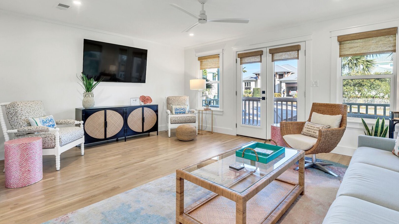 Photo of Livingroom in Gulf Place