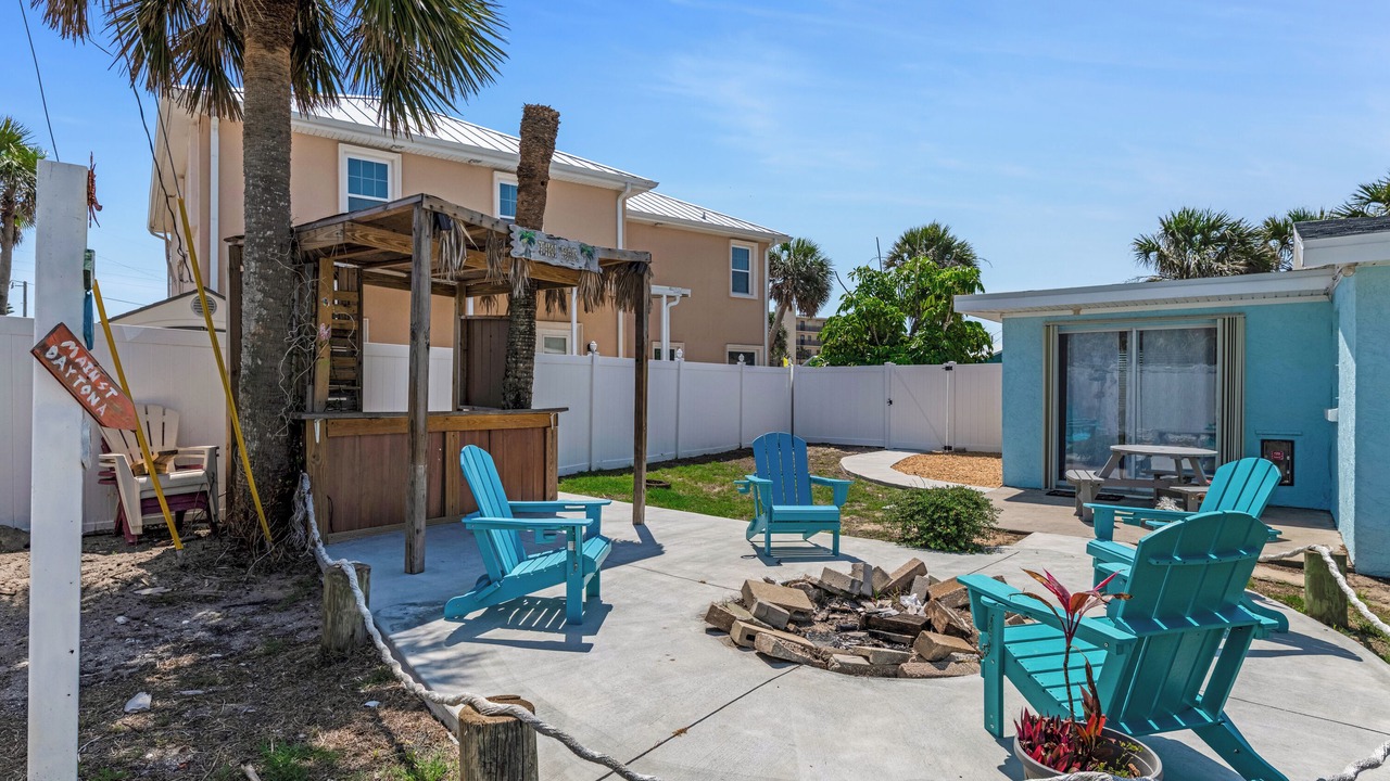 Photo of Patio Balcony in Ocean Breeze Circle