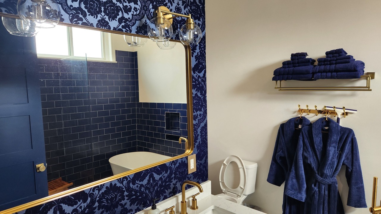 Photo of Bathroom in South 7th Ward
