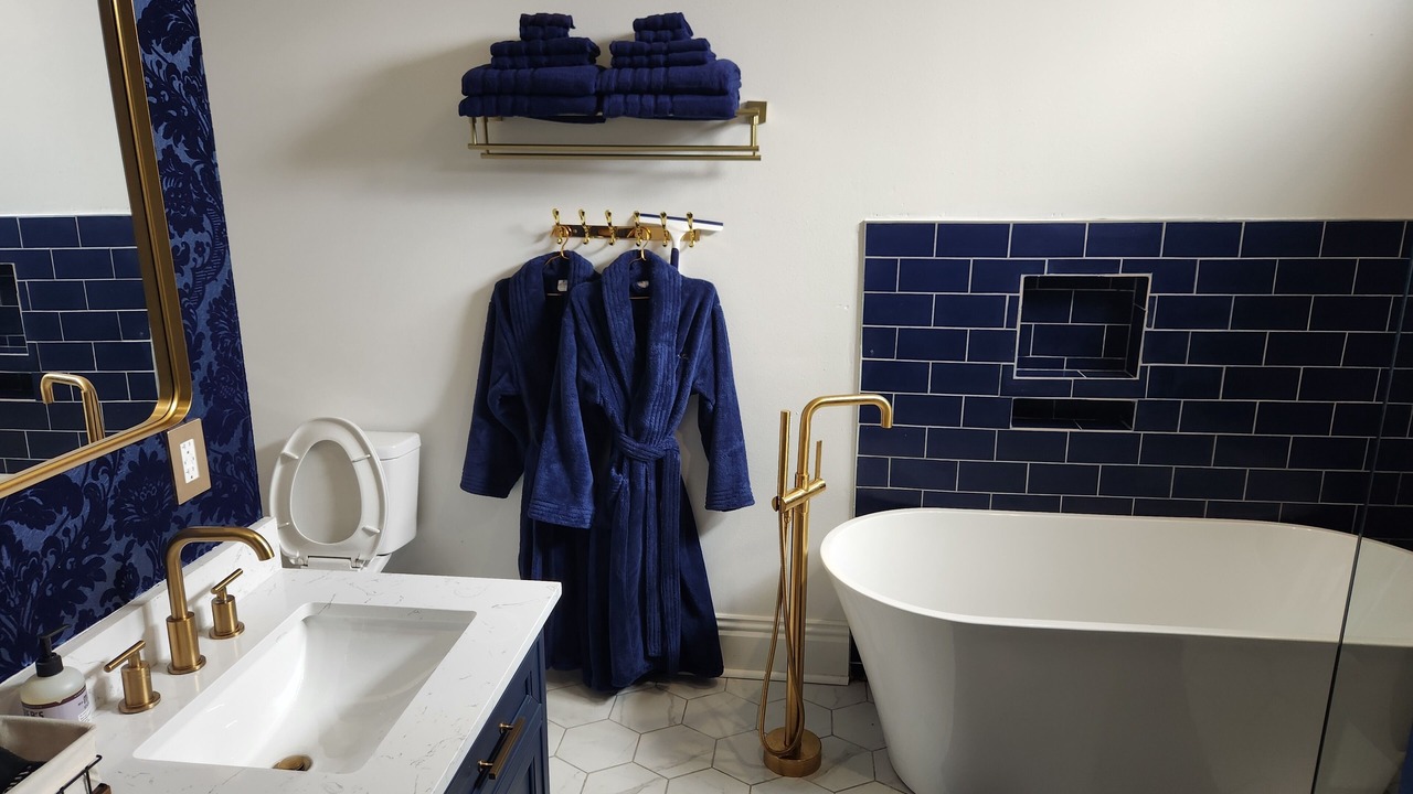 Photo of Bathroom in South 7th Ward
