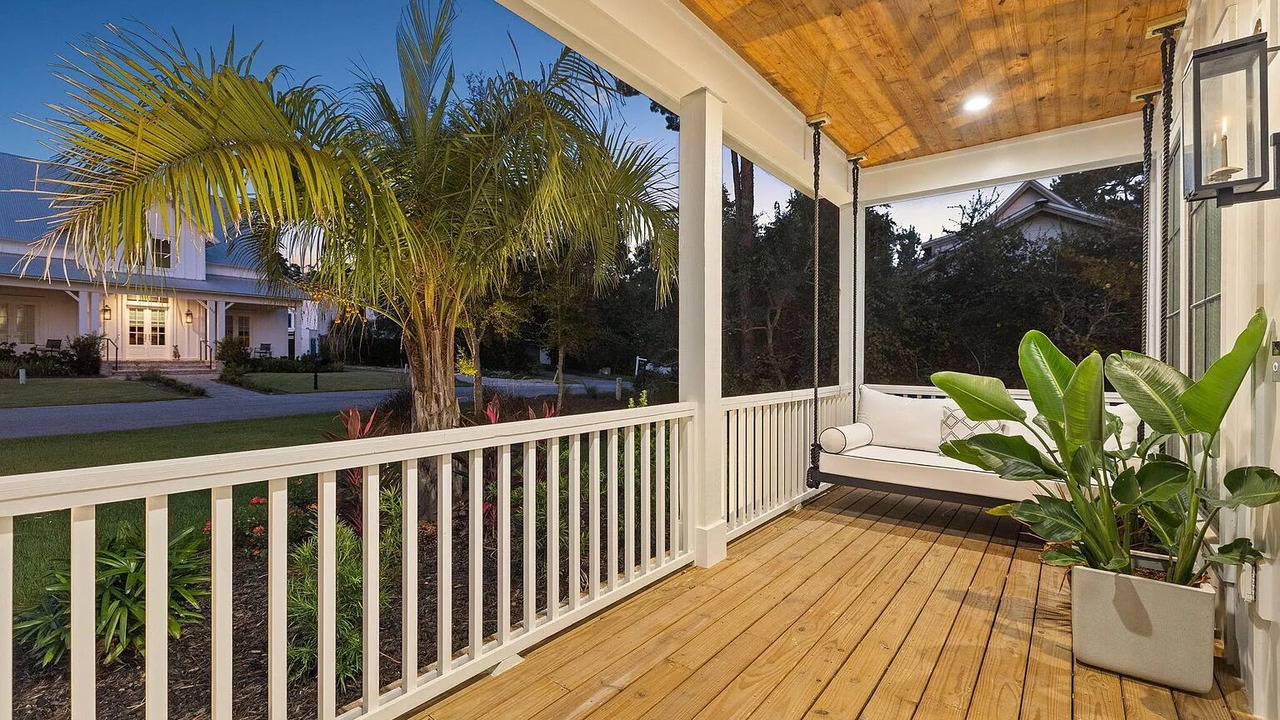 Photo of Patio Balcony in Seacrest