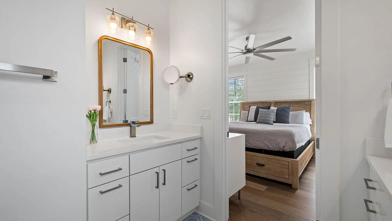 Photo of Bedroom in Seacrest