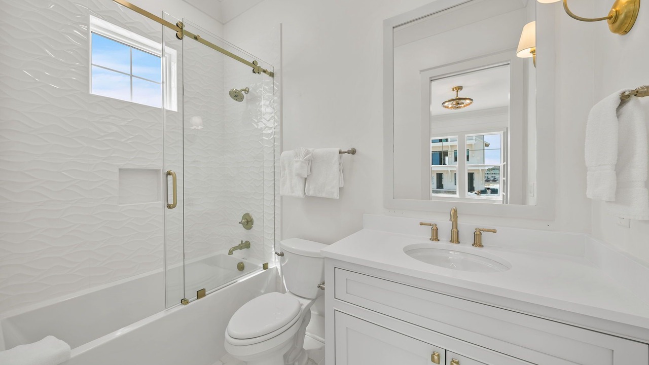 Photo of Bathroom in Biltmore Beach