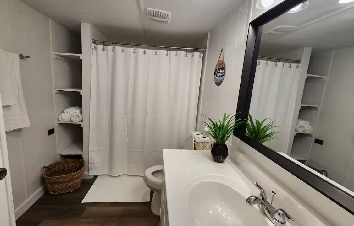Photo of Bathroom in Hemphill