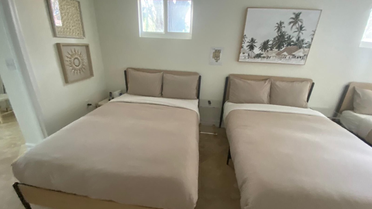 Photo of Bedroom in Biscayne Park