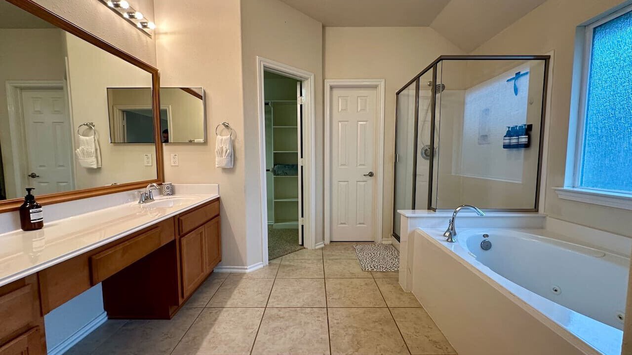 Photo of Bathroom in Sterling Ridge