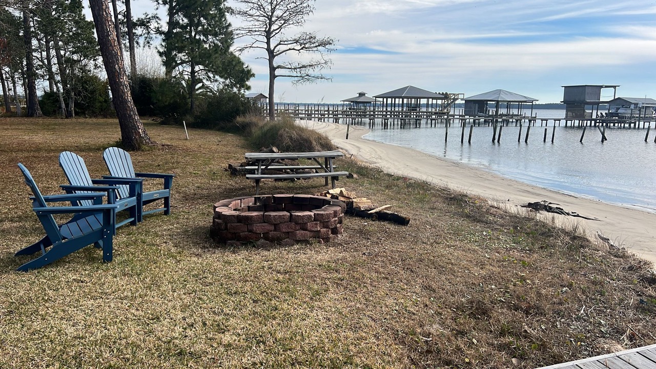 Photo of Outdoor in Lillian