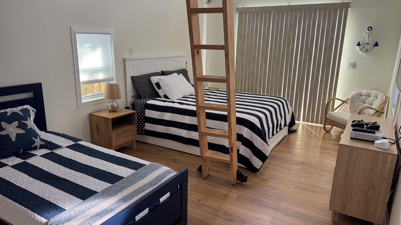Photo of Bedroom in Lillian