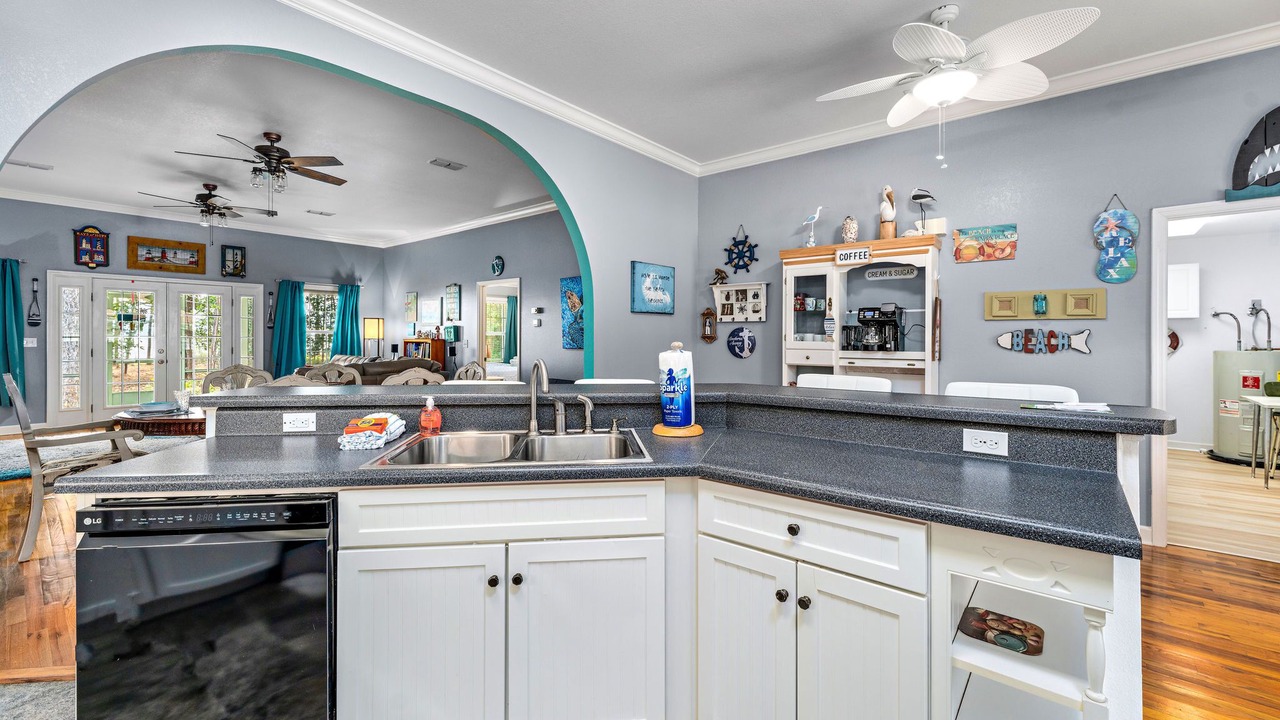 Photo of Kitchen in Eastpoint