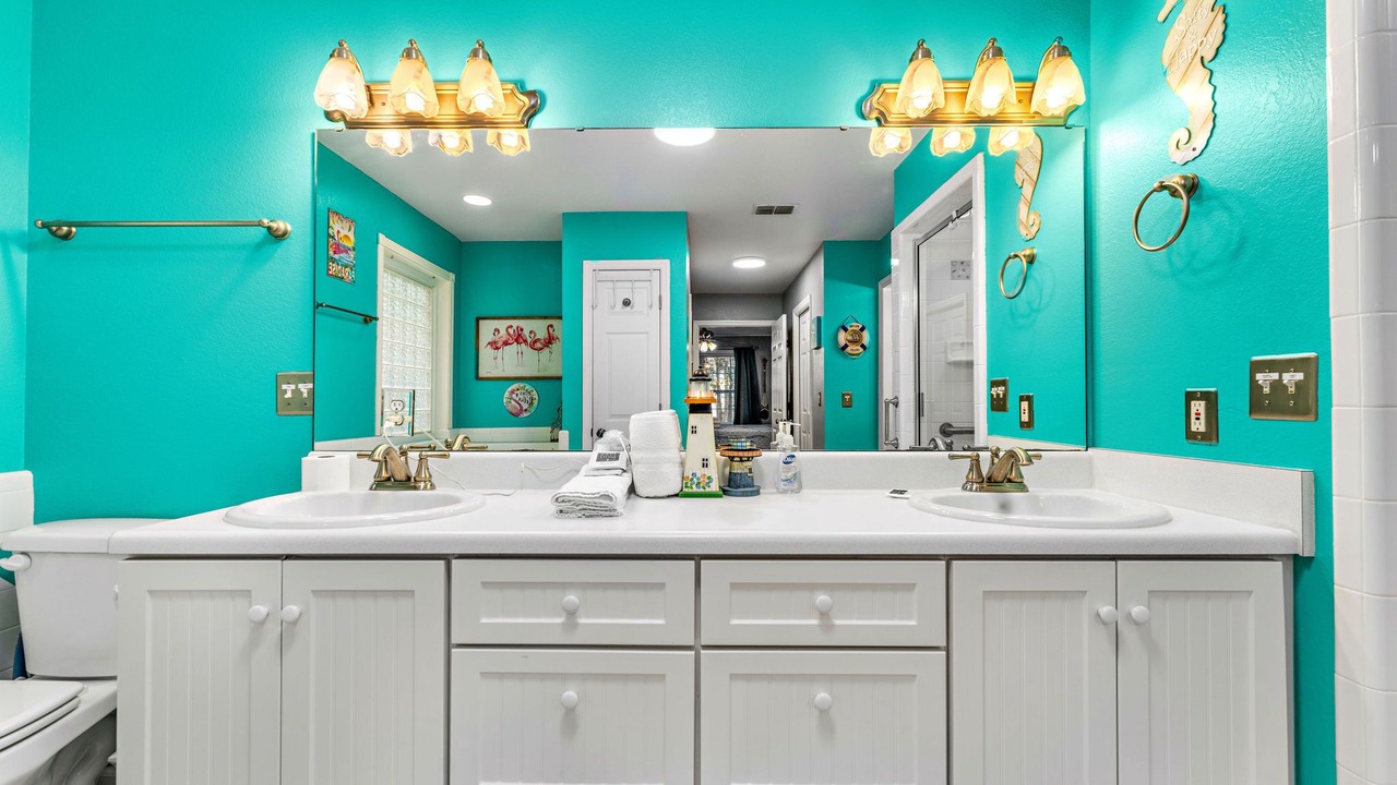 Photo of Bathroom in Eastpoint