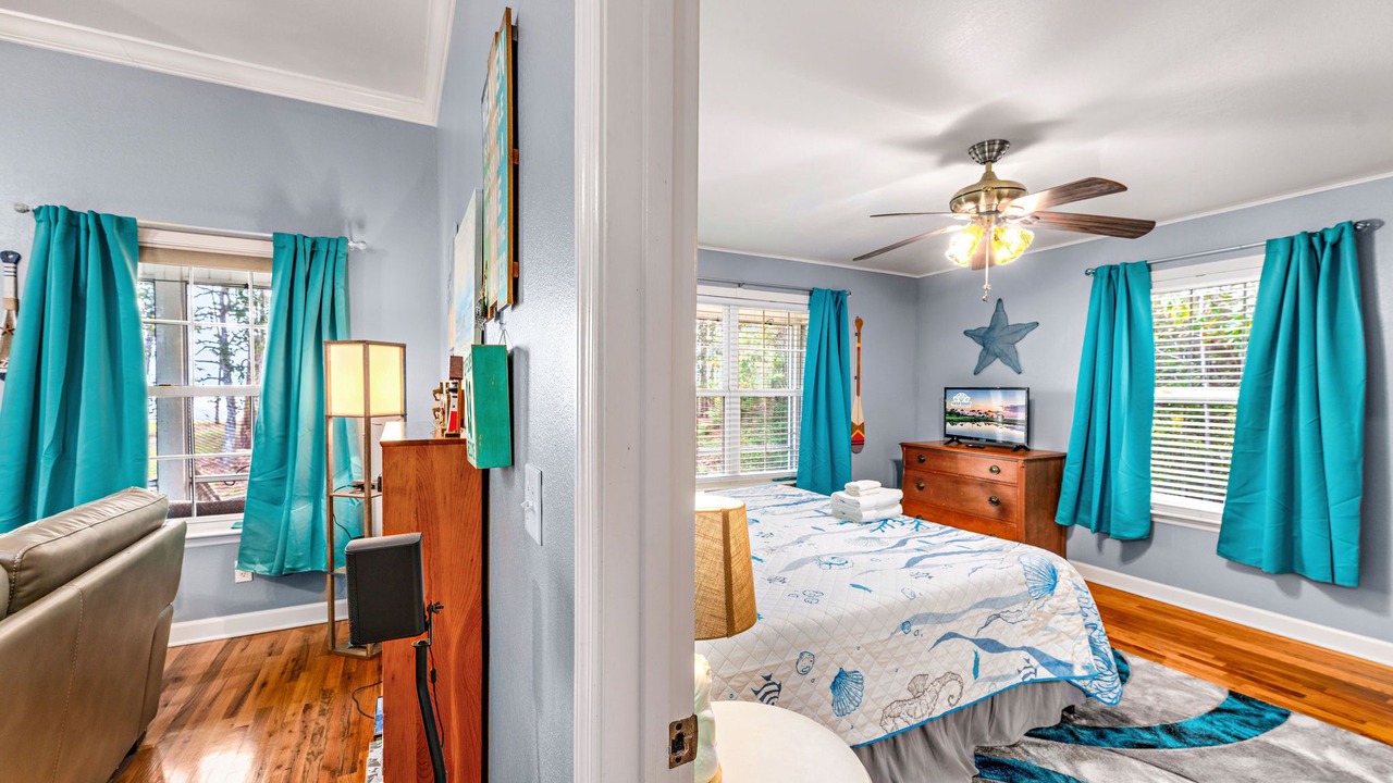 Photo of Bedroom in Eastpoint