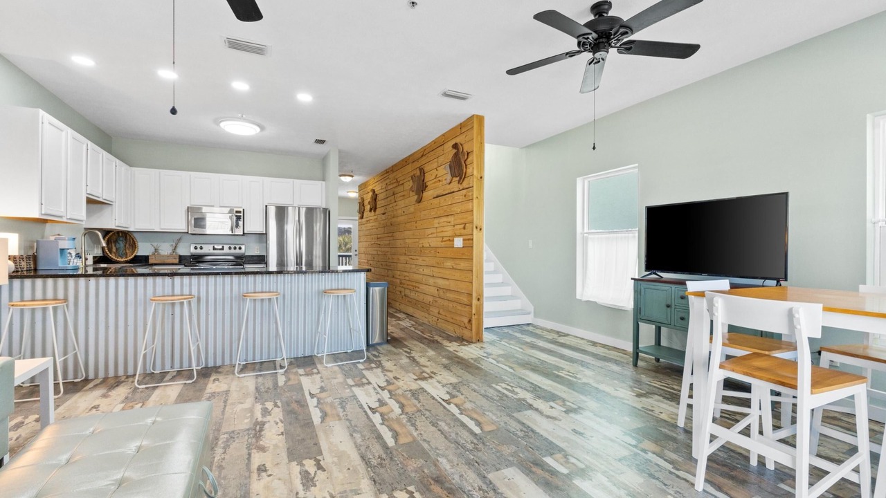 Photo of Livingroom in Bahama Beach