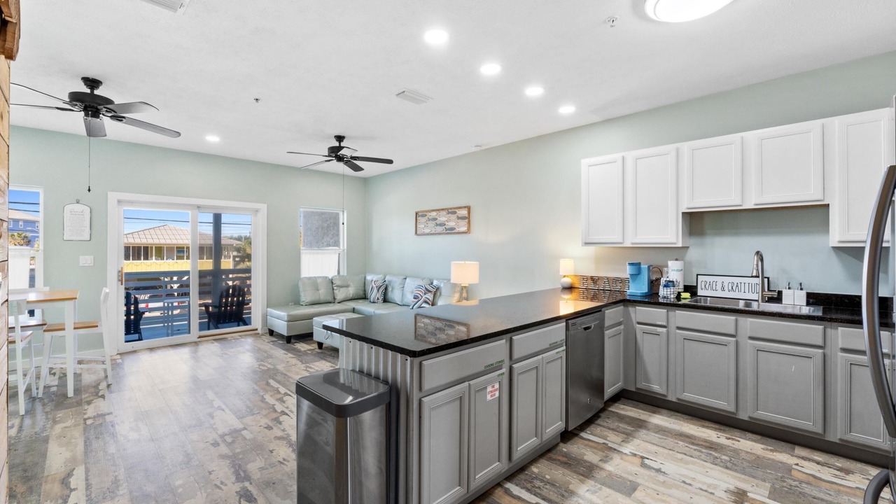 Photo of Kitchen in Bahama Beach