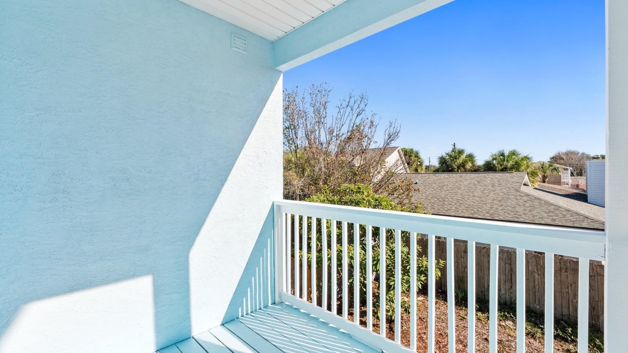 Photo of Patio Balcony in Bahama Beach