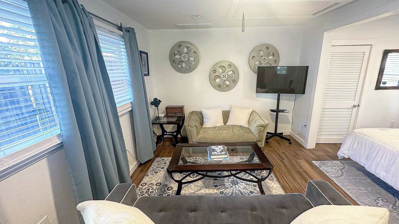 Photo of Bedroom in Long Beach