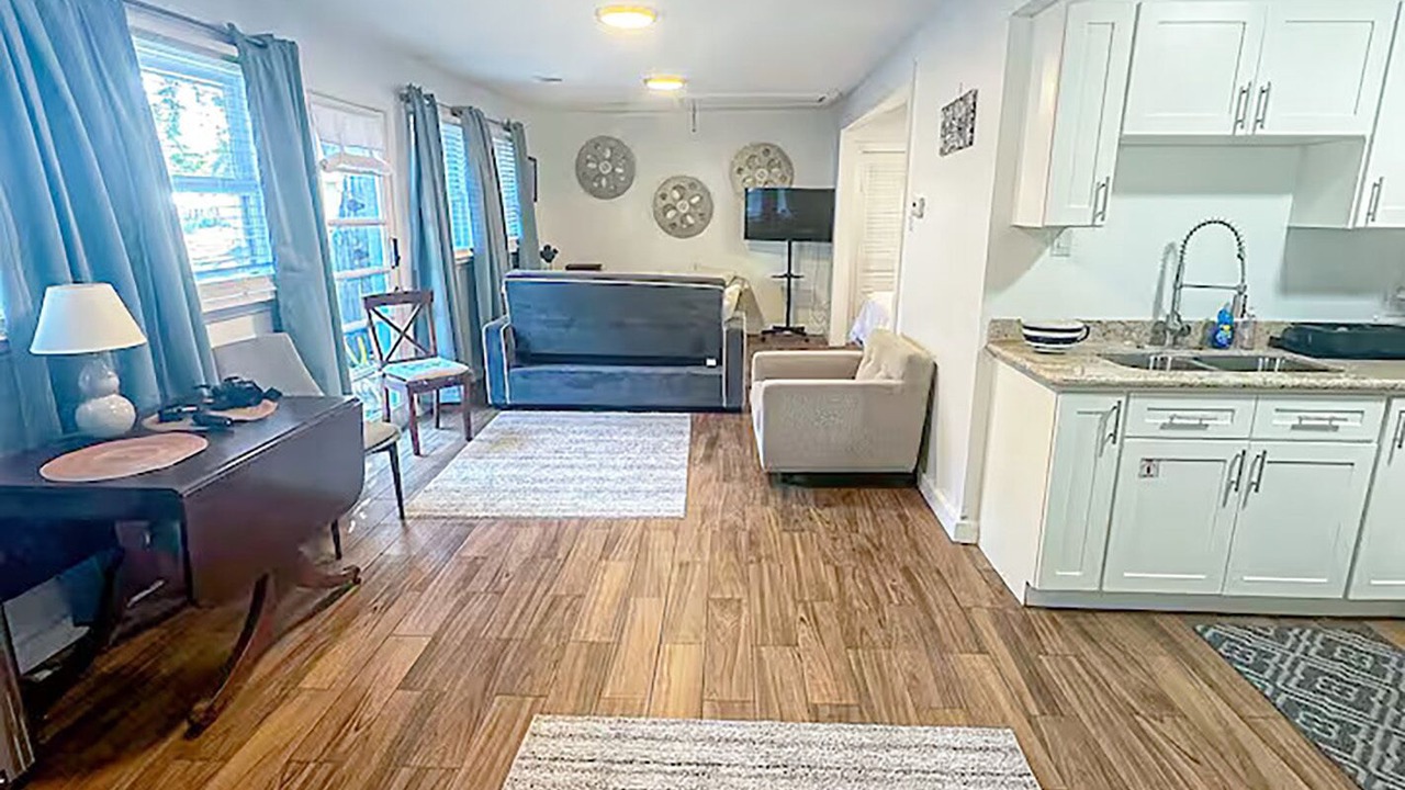 Photo of Livingroom in Long Beach