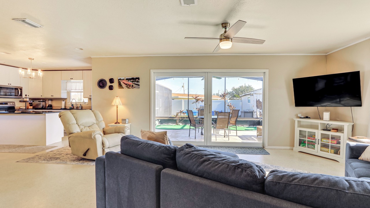 Photo of Livingroom in Venice Gardens