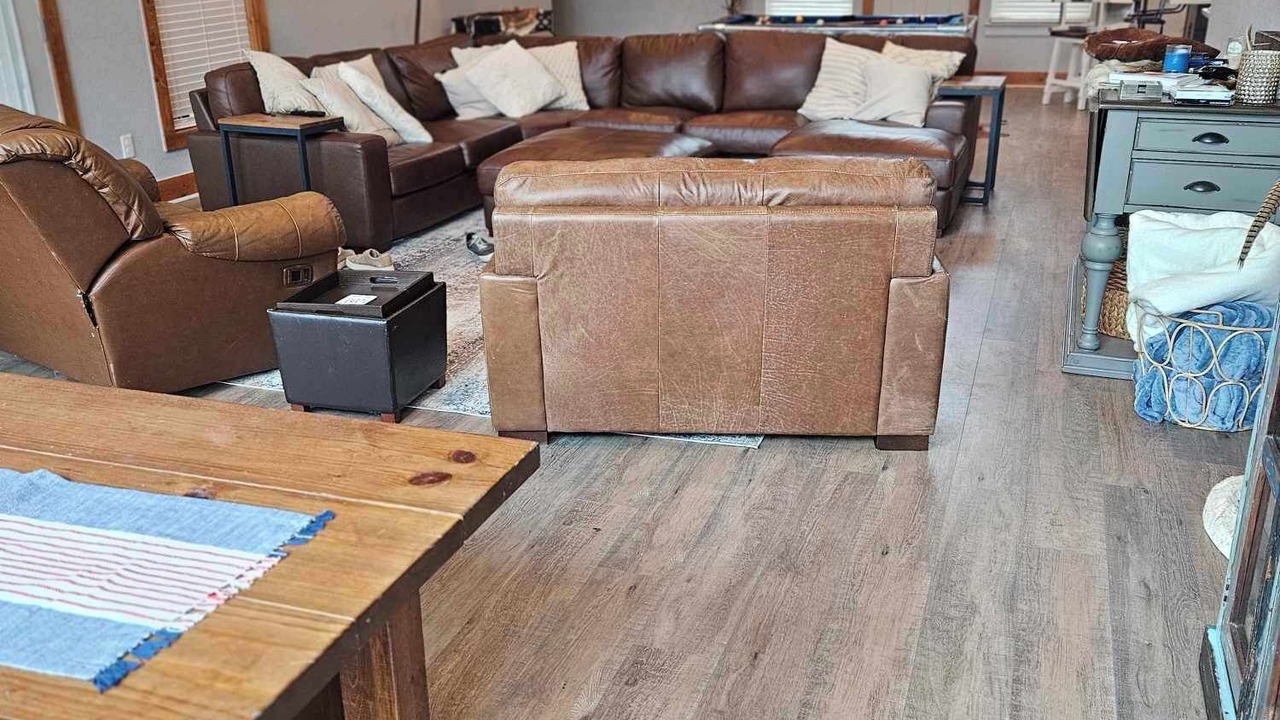 Photo of Livingroom in Gun Barrel City