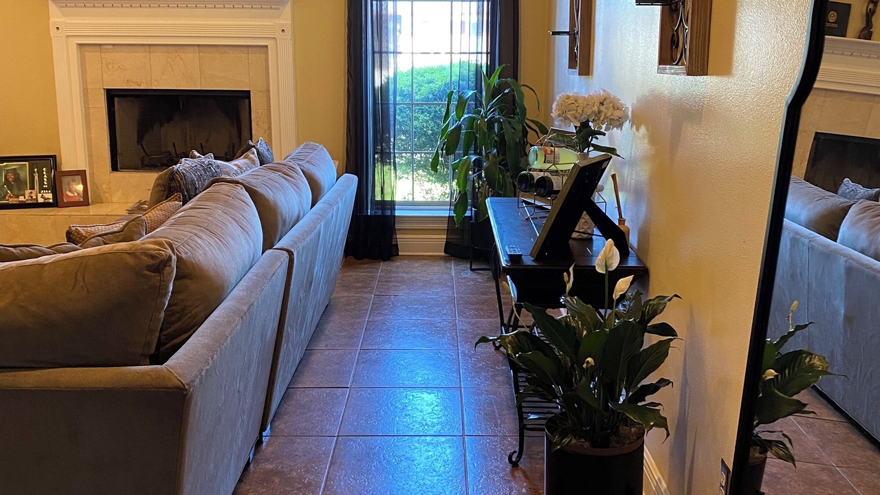 Photo of Bedroom in Little Woods