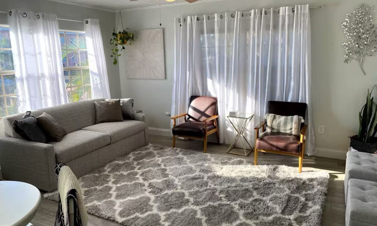 Photo of Livingroom in Cocoa Beach