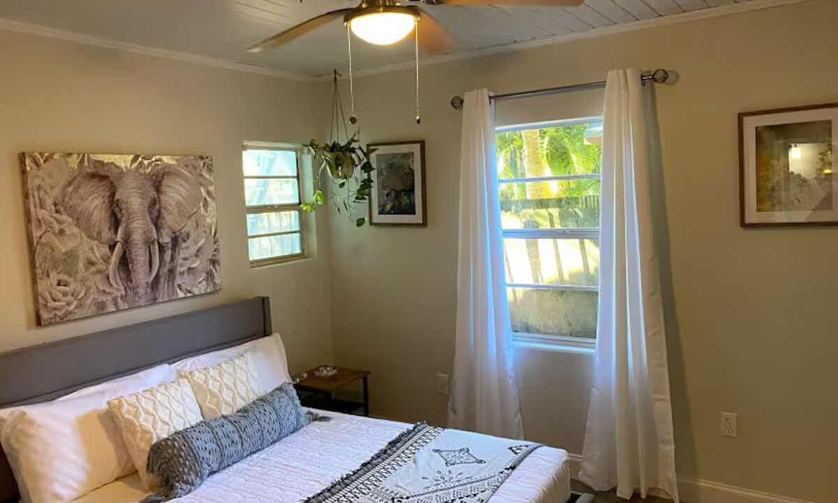 Photo of Bedroom in Cocoa Beach