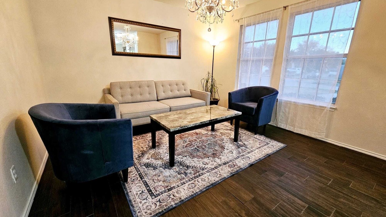 Photo of Livingroom in Corinth