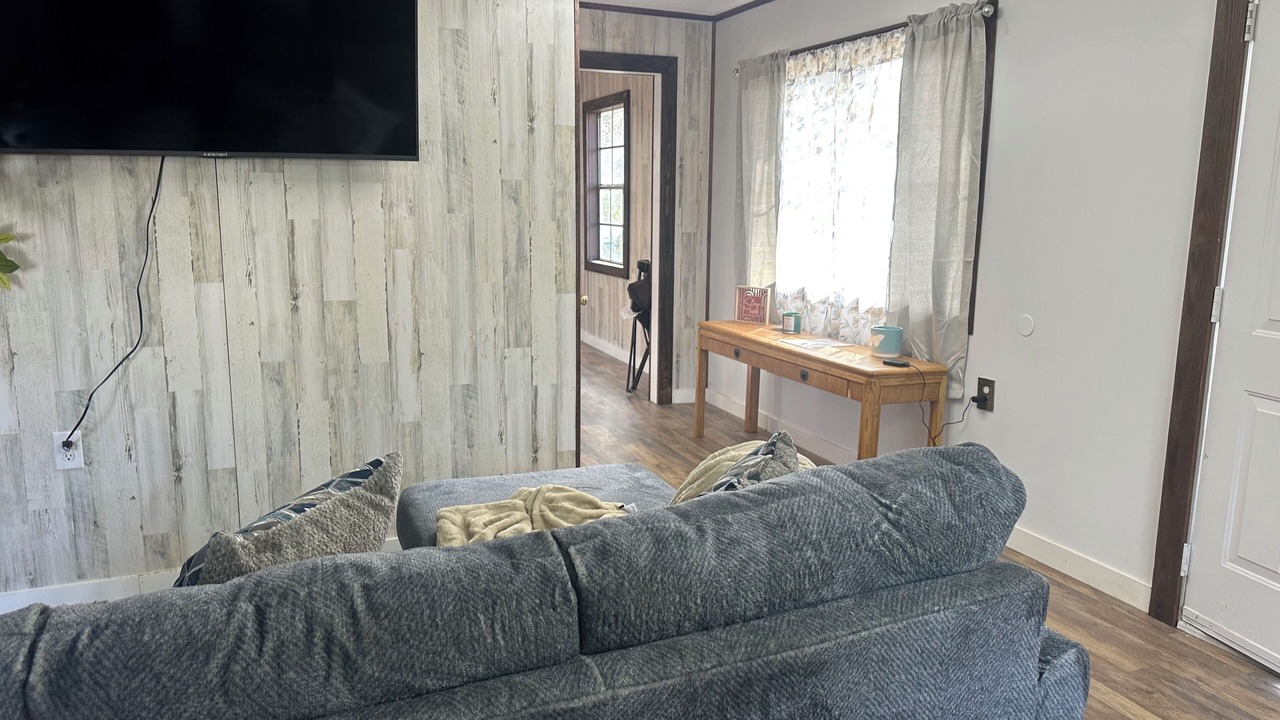 Photo of Livingroom in Sandersville