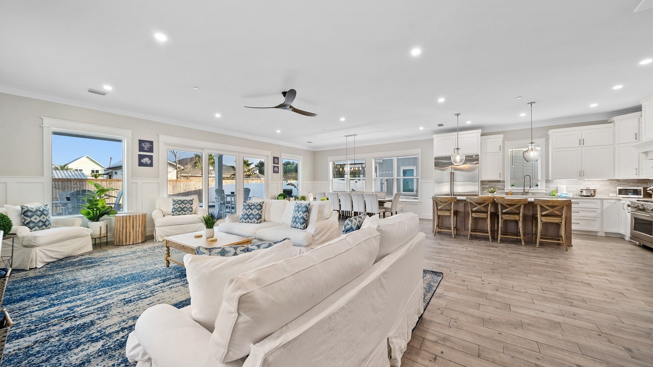 Photo of Livingroom in Bid-a-wee Beach