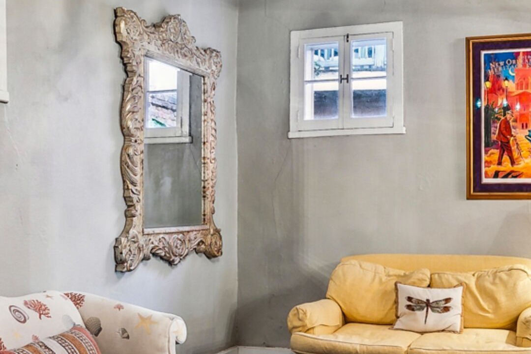 Photo of Livingroom in French Quarter