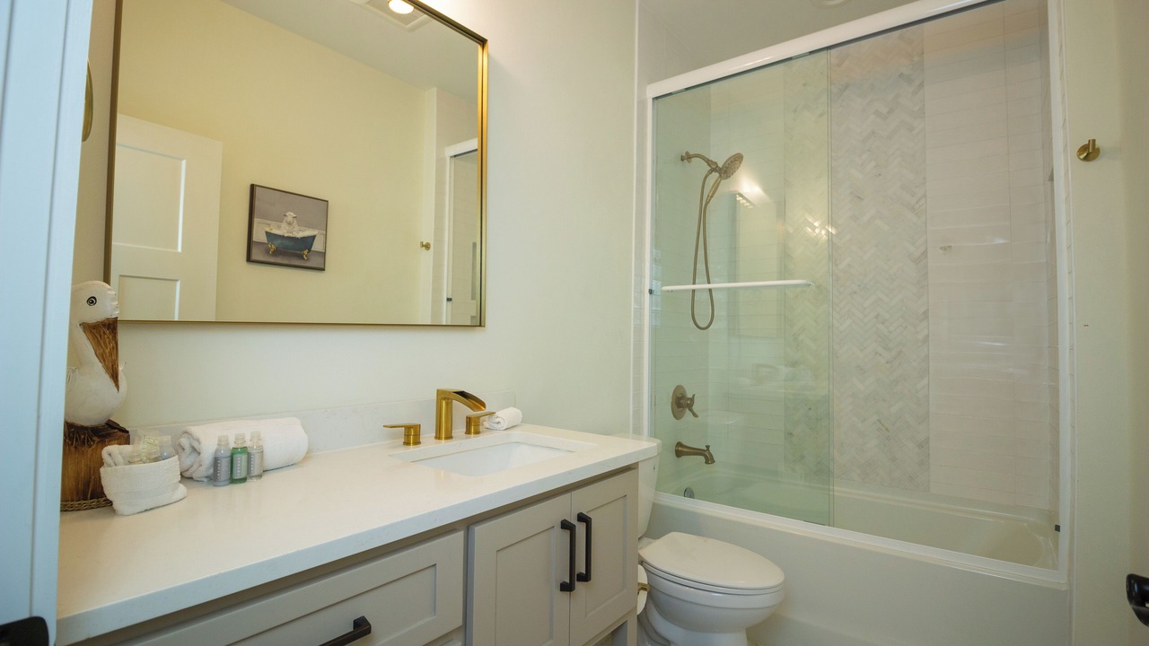 Photo of Bathroom in Pretty Bayou