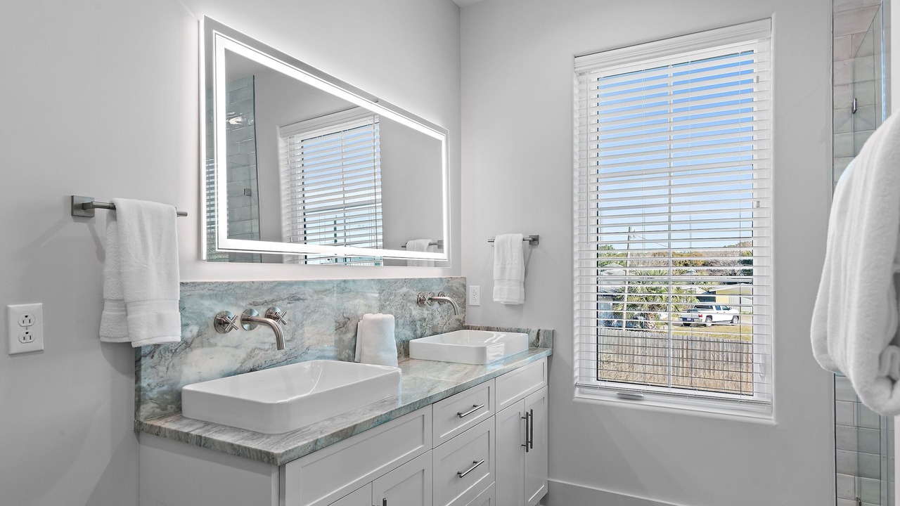 Photo of Bathroom in Laguna Beach