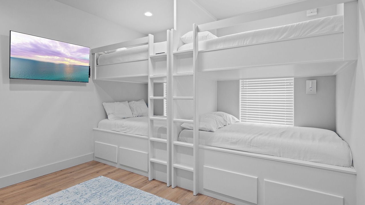 Photo of Bedroom in Laguna Beach