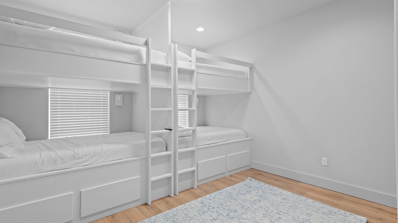 Photo of Bedroom in Laguna Beach