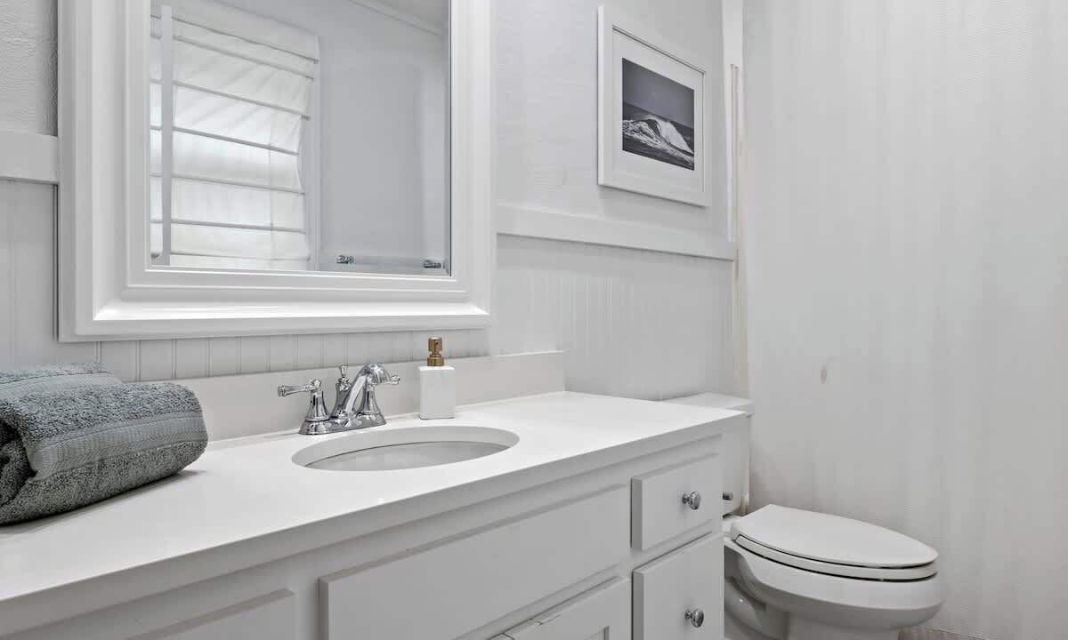 Photo of Bathroom in Royal Lagoons